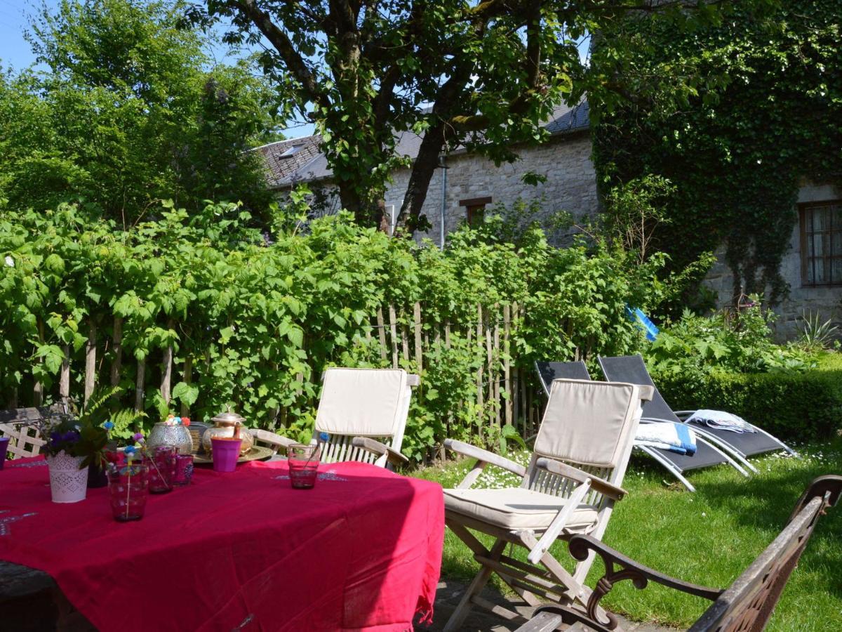 Enchanting Cottage With Terrace Garden Hamoir Exteriör bild