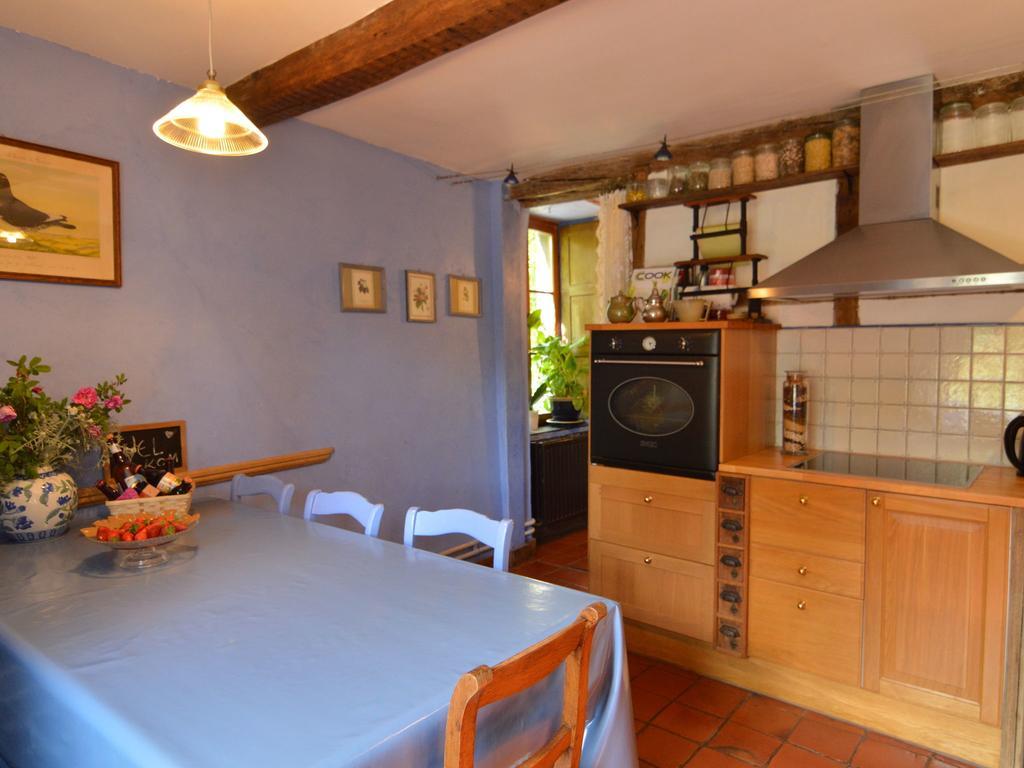 Enchanting Cottage With Terrace Garden Hamoir Exteriör bild